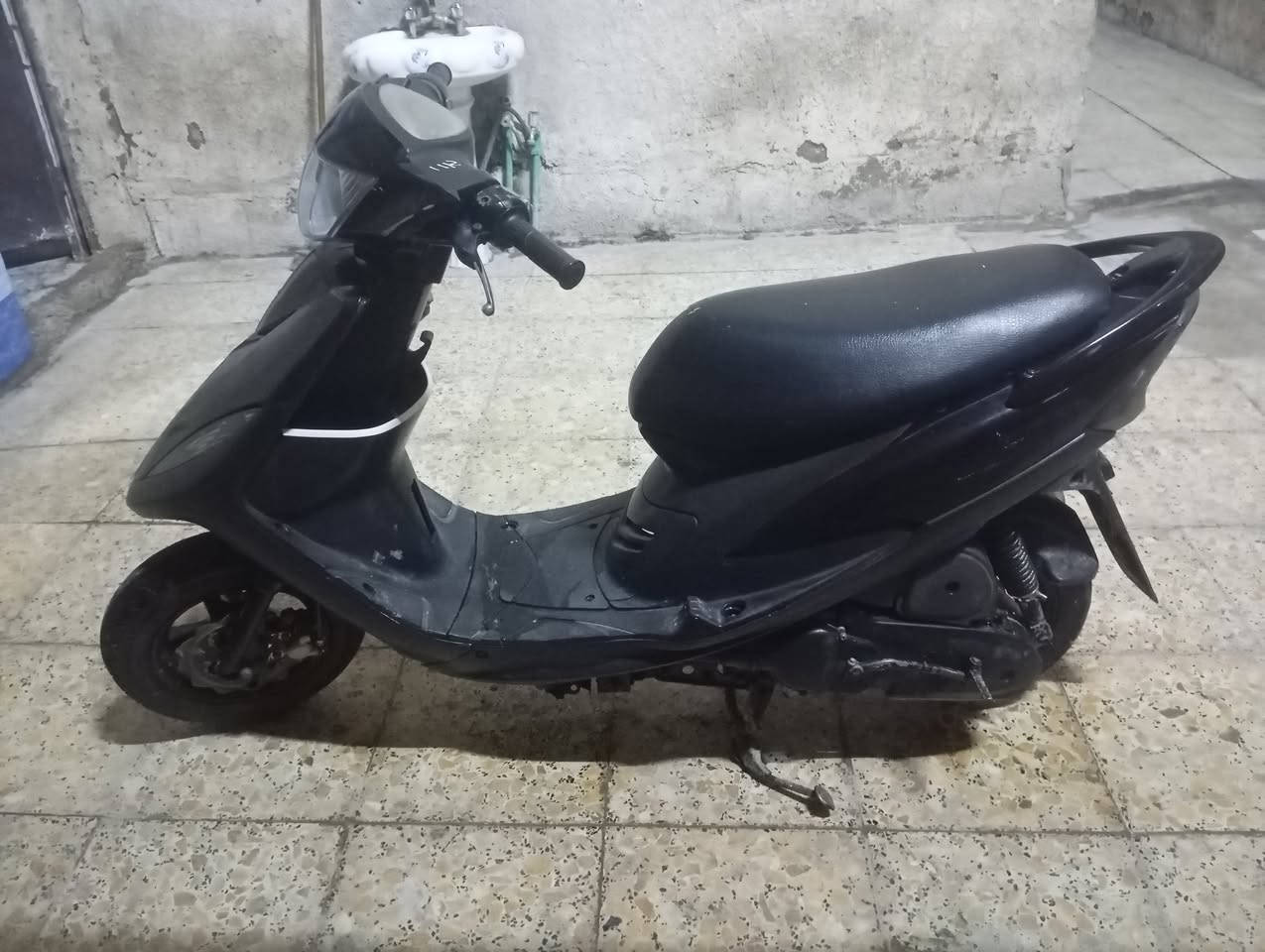 دراجه ماكس عدله للبيع دراجه رمبه ما ما صالي هواي منزله بس اني ابيع وشتري رايده 850 قفل مكان حي اور رقم***********
