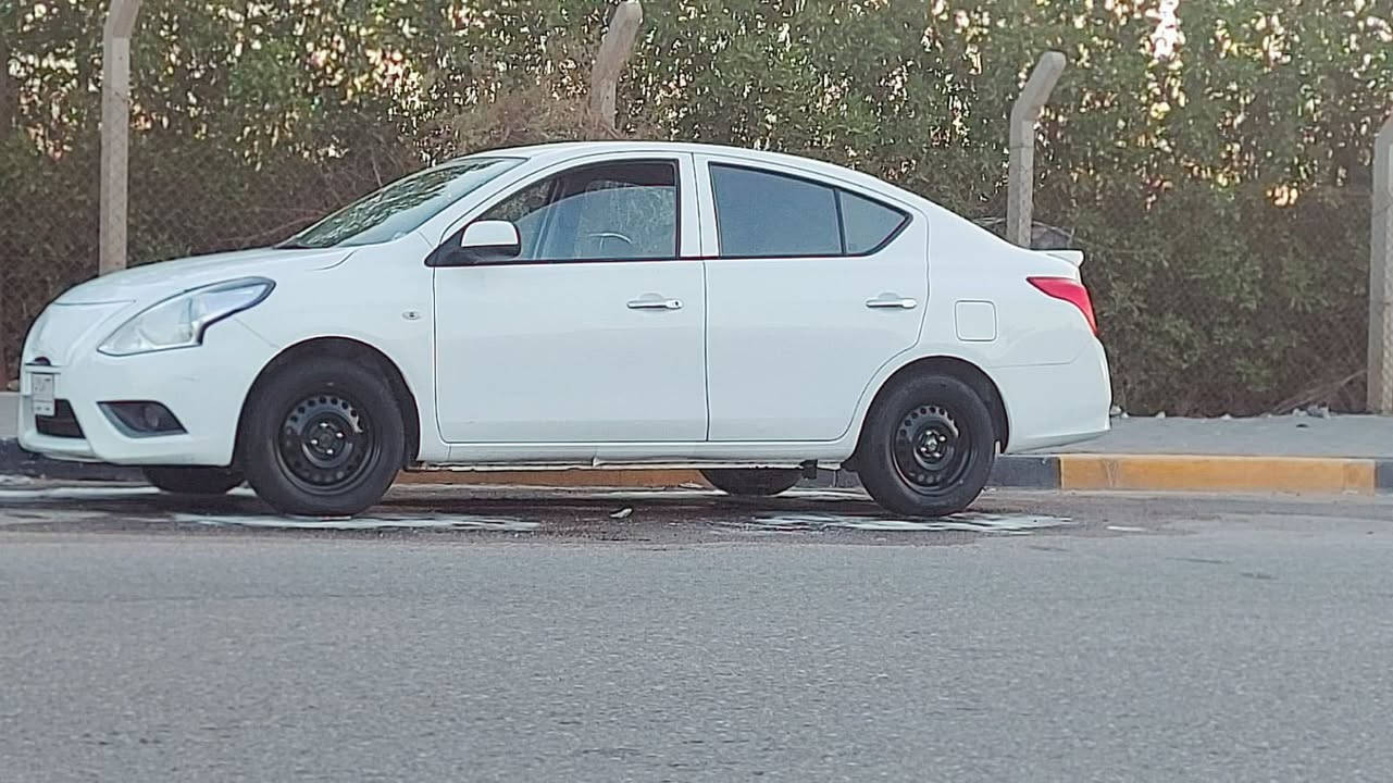 السلام عليكم سني موديل هندي موديل 22 ماشيه 150مبدل بيهه الجامغ الكدام بدون دواخل وبيهه ضربه بلجاملغ الوره بلمكان المحدد مال رقمهه بغداد وراعيهه هنا بلبصره للبيع سعرهه 110 وبيهه مجال ***********
