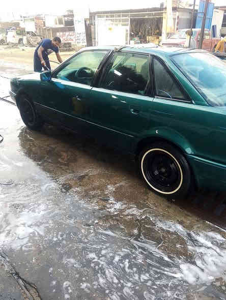 اودي 80 موديل 93 كير عادي محرك 2000 كابريتر انسة الخربطه والصرف مكينة كير صدر كبة تمام سيارة جاهزة تغلةوتطلع نواقص بسيطةمنضومة التبريد مفتوحه بس لفريز جديد والكهربائيات مالته كاملة بس كمبريسر وراديتر انشاللة رقم بغداد اباسمي هزة جديدة وجامه جديدة شغل وطلع رايدها 33 وبيها مجال قليل *********** مكاني بغداد المنصور
