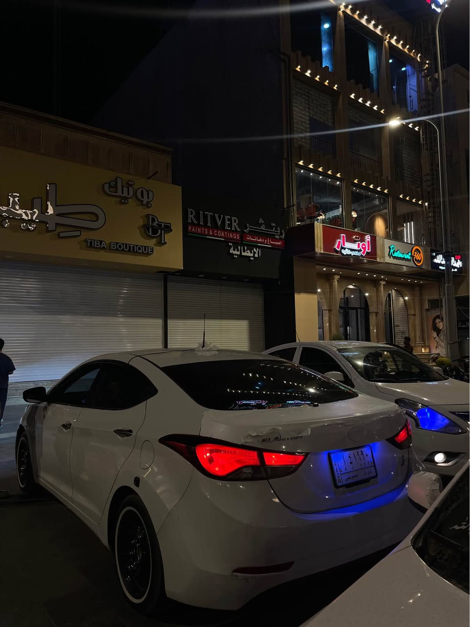 يالله للبيع النتره خليجي 2016 فول مكينه 1800 فتحه صقف تحكم استيرن جهتين شاشه اندرويد دواخل صاج لون ابيض دواخل بيجي لايت زنون تبريد ثلج جاهزه السياره ع اخر حبايه بيهه رشات صبغ انا ابيع حزام اعيد واكرر ابيع حزام سعرها 110 وهاذه رقم راعيهه *********** البصرة, العراق
