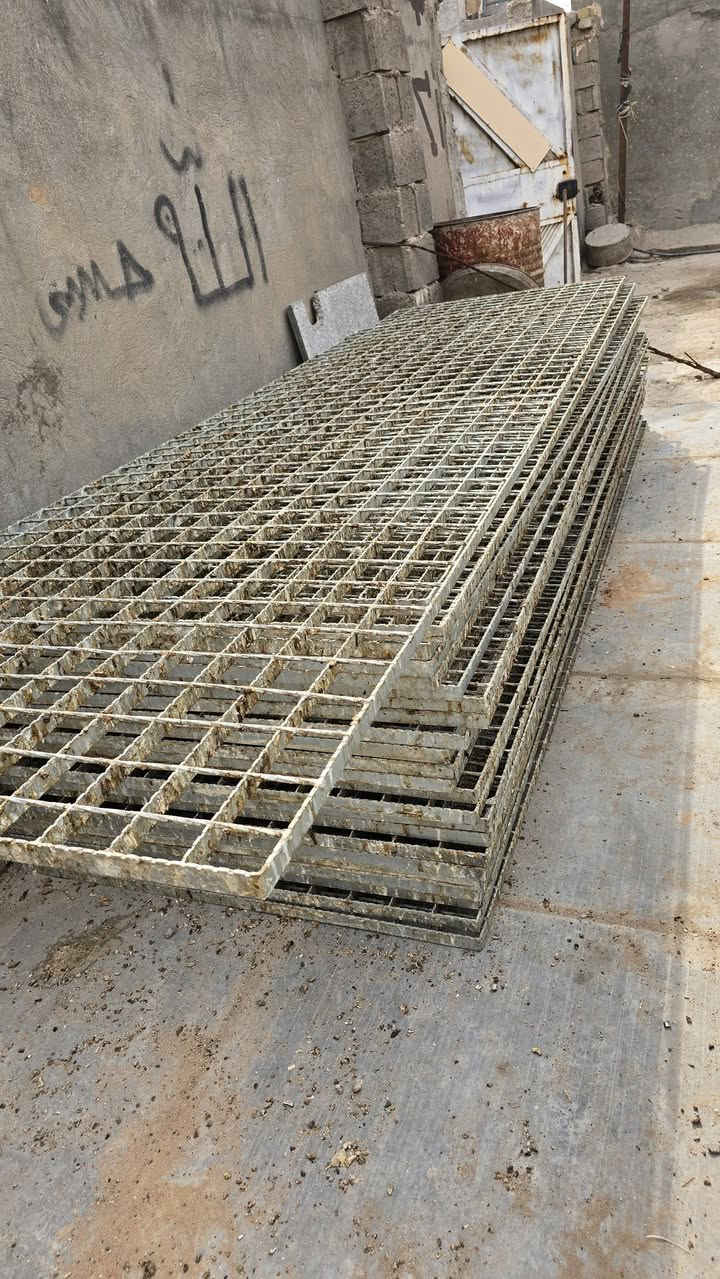 السلام عليكم اخوان 30 قطعة للبيع
طول 3 عرض 1
بغداد ***********
