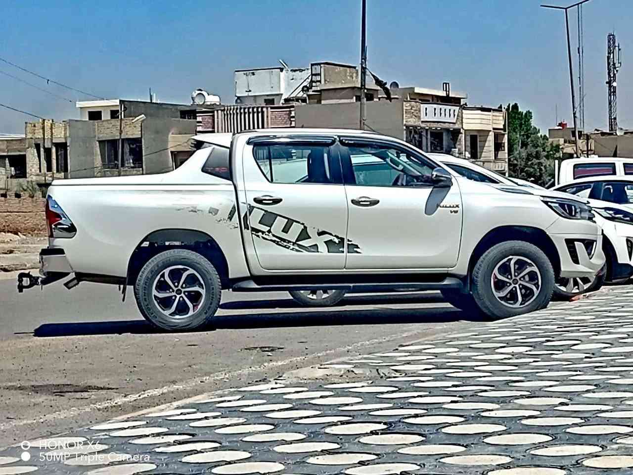 للبيع TRDموديل 2020 مكفولة بأسمي تحويل مباشر رقم اربيل انكليزي ماشية 117الف السعر 330ورقة وبيه مجال  رقم الهاتف ***********
