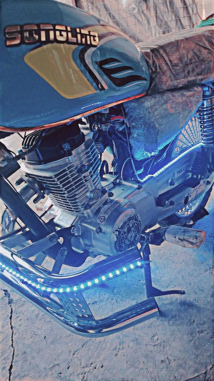 السلام عليكم دراجة نارية ايراني موديل 2023
الدراجة خير من الله كهربائيات كاملة للاستفسار الاتصال 
على ***********
