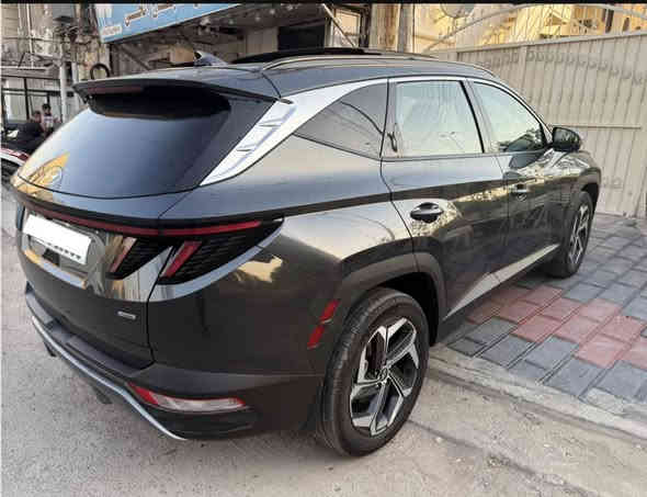 السلام عليكم
هيونداي توسان لون رصاصي غامق موديل 2023 لمتد VIP وارد امريكي كلين تايتل محرك 2500 رقم بغداد سيارة رياضي
فووول مواصفات 6 كاميرات
        (.   58  الف. ) 
مكفوله كفاله عامه بدون قطرة صبغ بدون ايرباگ (جميع الايرباگات سليمه)

فقط :طخه بسيطة بل جنطة يم كلمه توسان اقل من الشبر معدلة على البارد والباقي مكفول

المواصفات:
- تتقدم وتترجع بالبصمه
- كاميرات محيطيه عدد 4
- كشنات جلد ابيض
- كشنات اماميه كهرباء 
- كشنات اماميه تبريد وتدفئه
- كشنات خلفيه تدفئه
- خزن كشنات memory 
- تدفئة ستيرن
- حساسات اماميه
- حساسات خلفيه
- بصمه
- بانوراما
- تشغيل عن بعد 
- فور ويل 4X4 H-Trac
- لايتات زينون و LED
- رادارات جانبيه Blind Spots
- رادار امامي تحديد مسار ومانع تصادم
- سستم صوت BOSE
- شاحن واير لس
- شاشه كبيره
- دشبول ايباد
- قطعتين تبريد 
- ايقاف ذاتي اوتو ستوب
- اوتو هولد 
- نظام نزول منحدرات 
السعر 238$ وبيه مجال 
عنوان: بغداد حي البنوك

***********
