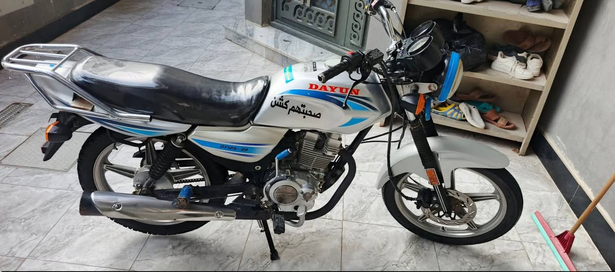 دراجة دايوان عضم 

موديل 22اوراق اصولي 
مكفولة كهربائيات ومحرك 
عنوان كربلاء حي نصر سعر 1100
رقم الهاتف ***********موجود وتساب
