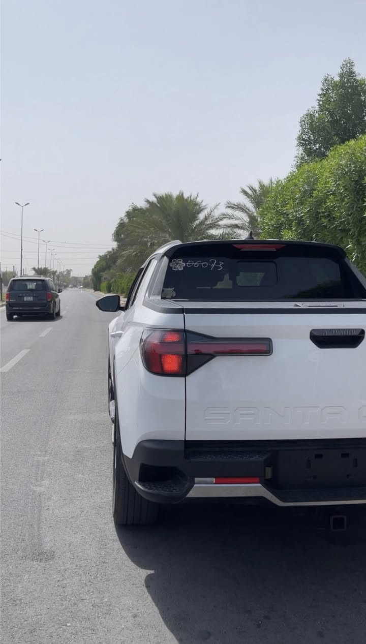 سياره سانتا كروز 2023 فئه ليمتد اعلى فئه
تبريد وتدفئه مقاعد

محرك 2500 تيربو

كاميره 360°

بدون حادث كلين بالكامل السياره خاليه من اي حدث 

السعر 22500

تواصل واتساب ***********

