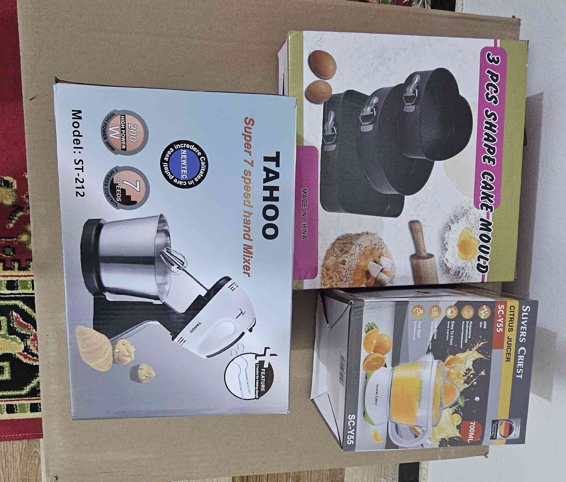 السلام عليكم عندي غراض منزليه جديده بالكارتون اسعارهن مناسبه هذا رقمي ***********
