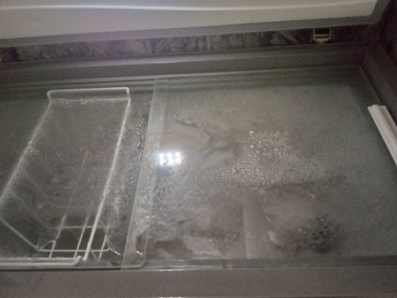 مجمدة جديدة كلش 10 قدم شخط مابيه اي استفسار تصل عل رقم ***********
