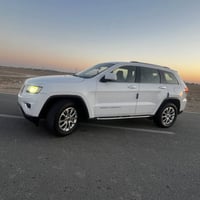 لبيع جيب مديل 14 خليجي كلين كفاله عامه من كلشي سياره جديده معنى للكلمه...