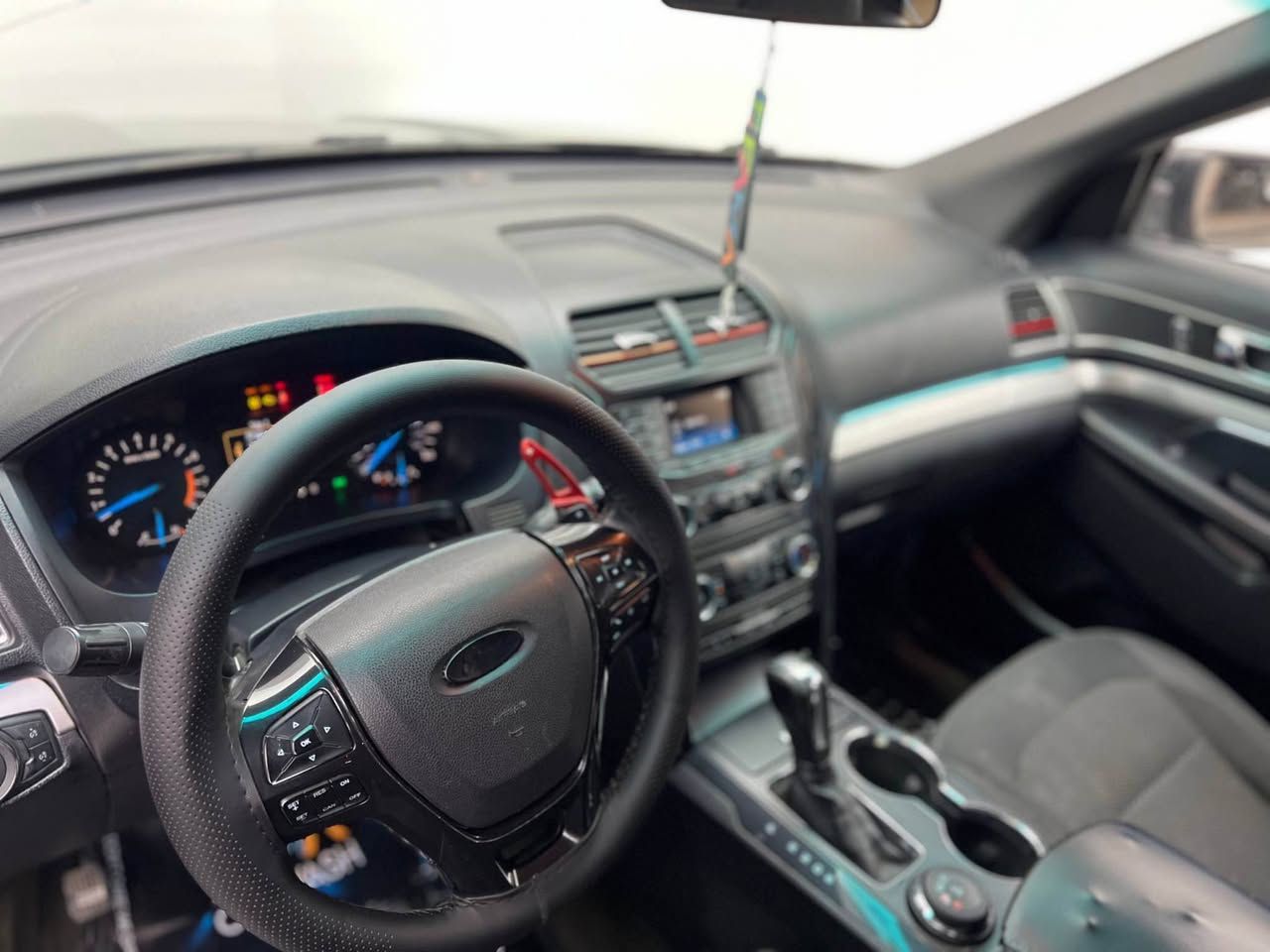 Ford Explorer2016
فورد اكسبلور ٢٠١٦
مواصفات XLT

مكينة ٦سلندر حجم ٣.٥لتر 
ماشية 157,000 ميل و بحالة جداً ممتازة 

ضرر السيارة ثلاث قطع امامية بدون دواخل و ايرباك ستيرن سستم شركة
السيارة كلش حلوة و نظيفة

السيارة رقم اربيل الدولي سنوية جديدة و ب أسمنا و اكيد شرط التحويل 
مكفولة من كير و محرك و كهربائيات

و ب سعر(135$) ورقة و بيها مجال

مكان السيارة

دهوك -معرض ارشف R-Shev
رقم51 من معارض التيرمينال 

***********
*********** دهوك, العراق
