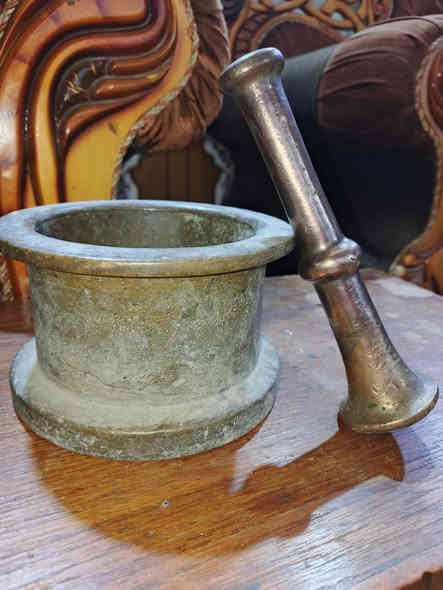 هاون للبيع
  تواصل على خاص أو واتساب ***********‬‏
عندي خدمه توصيل كافة العراق
