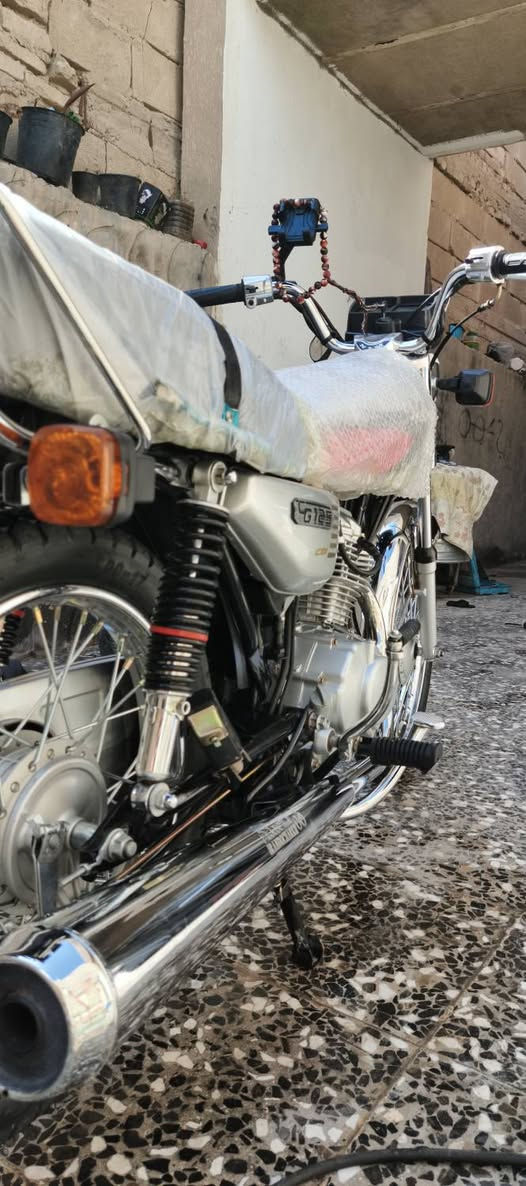 اربعه كير سكنر ٢٠٢٦ سلفر بوري رفيع
ناشفه وجاهزه صار شهرين طالعه من المعرض
سعر ٦٧٠ وبيها مجال للطيبين 
***********
