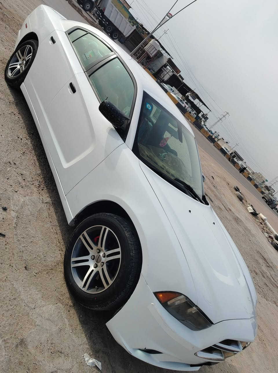 السلام عليكم 
البيع جارجر 2014 كندي

سياره حلوه وجديده

رقم بصره نكليزي تحويل ثاني يوم               

كير مكينه خير من الله 

بيه خمس قطع بل عراق

تخم تاير صاله سبوع شاده

حداده وره وكدام صاله سبوع

سياره حلوه وجديده مابيه نقص شي

تبريد+ تتفهه

مرايات شفط

سعر سياره 150 وبيه مجال قليل

مكان البصره القرنه

رقم هاتف *********** مامتواجد عله نت
