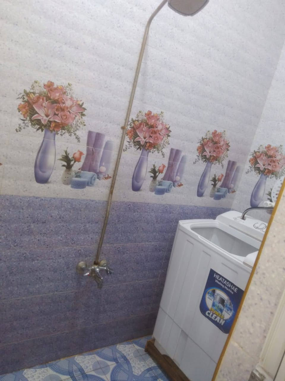 بيت للبيع الماجديه... زراعي 100م ركن
الطابق الأول كامل والثاني صالة وصحيات.. 
للتواصل ***********
