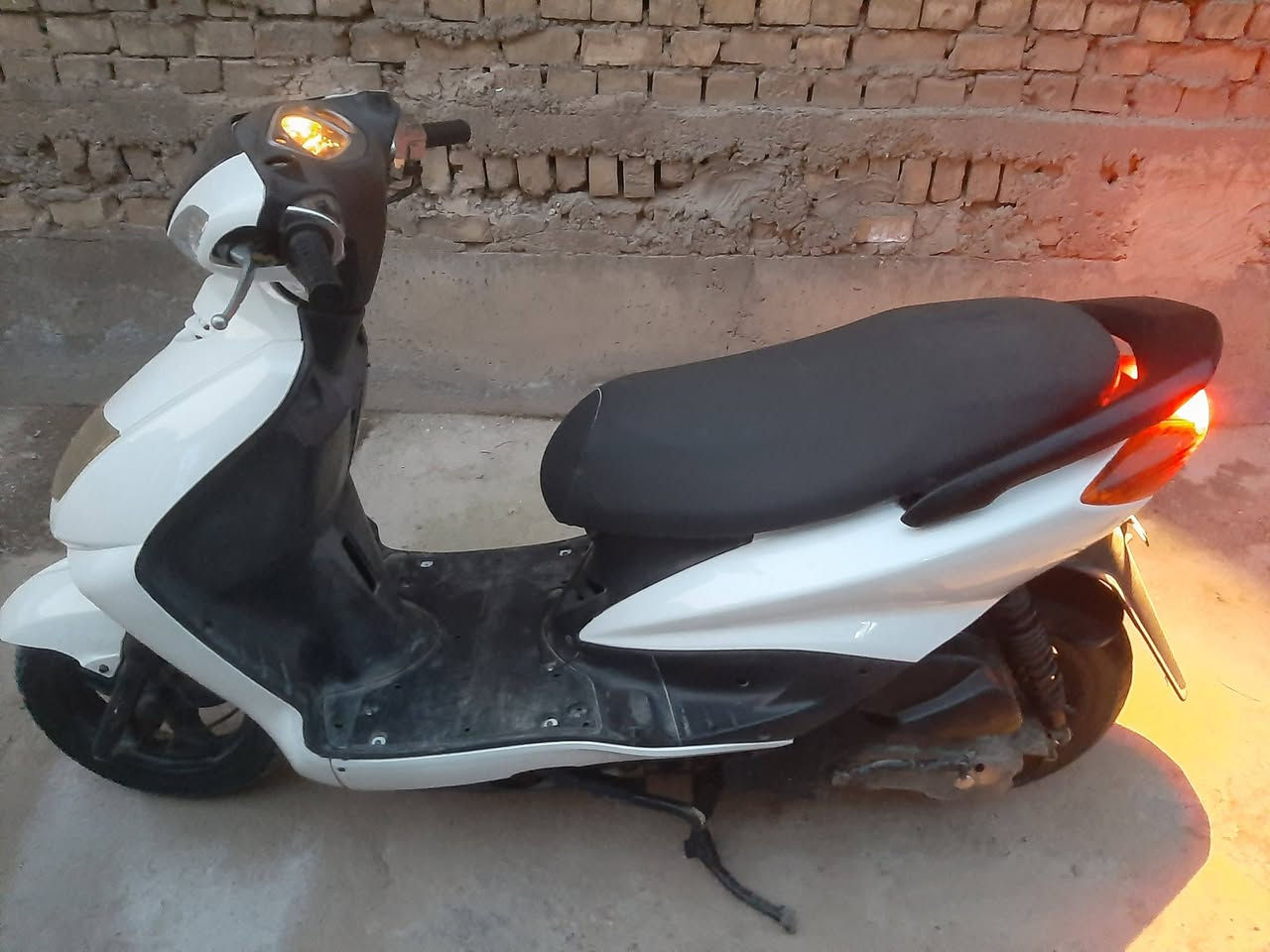 دراجه سكنس نثيه ياباني 110 دراجه كامله مناقصها شي مكاني بغداد الرشاد سعرها 450 وبيها مجال قليل الاتصال ***********
