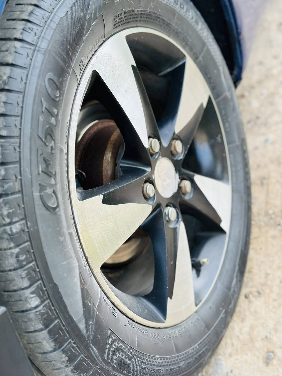 كامري موديل 2003
٦ سلندر 

خليجي

رقم بغداد تحويل مباشر 

سنويه صالحه لغايه 2027

غرفة حلوة

كهربائيات كلها شغاله 

صدر خلفي وامامي جديد 

محرك بدون تنقيص بيه خيط بخار فقط 

تدفئة 🔥 تبريد ثلج 🥶

سيارة متعوب عليها ونظيفة 

ملاحضة مصبوغة عام للجماليه فقط بدون اي ضربه وبدون اي معجون 

السعر 78 وبيها مجال 

مكان صلاح الدين قضاء بلد ***********
