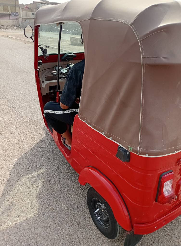 السلام عليكم تكتك للبيع2019شهر4اورارق المصطفى كاملات مكينة مال 20لاتنقيص ولاتبخير نقص بس جادر السعر 4750وبيهة مجال حك الجية مكاني بغداد الكمالية وهاذ رقمي***********
