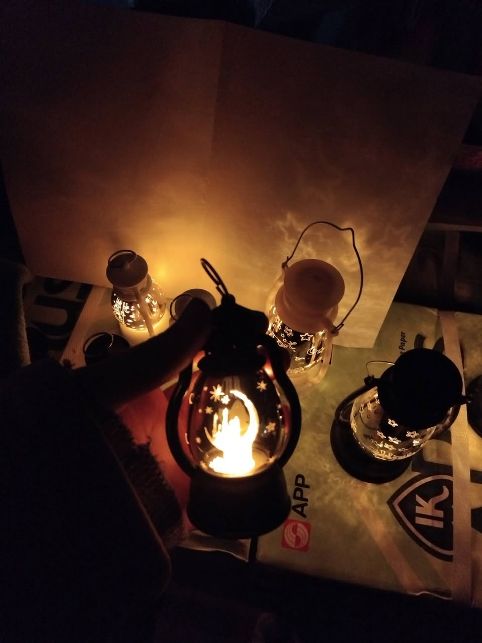 مكتبة قلم 
طباعة - استنساخ - تصوير - بحوث - تقارير - ملازم دراسية لكافة الصفوف ولاساتذة اكفاء - كتب دراسية لجميع الصفوف 

للتواصل :

تلكرام                                              @Pen124

واتساب                                           ***********
https://t.me/maktabat_pencil
