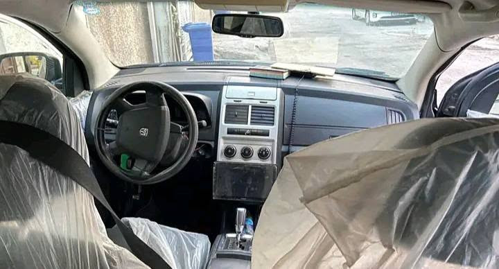 جورني بسمي موديل 10 صبغ عام شخوط 
حادثها باب سايق بدون دواخل 
مكان السياره بلديات
نقص تبريد وجبنه كير 
السعر 75 نزلت السعر 
صاحب السياره 
*********** 
مراوس بدون فرق راس براس 
ماكو شكال 
وكاله ماسوي 
مداور بس.

