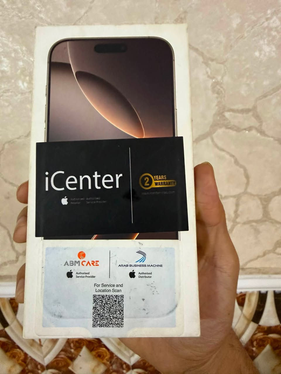 الموديل: iPhone 16 Pro Max.
​سعة التخزين: 256 جيجابايت.
​صحة البطارية:90% 
​اللون: تيتانيوم صحراوي (Desert Titanium).
​📦 الملحقات والضمان: لم ينتهي بعد 
​الكرتون: الكرتون الأصلي متوفر.
السعر مليون و٢٠٠ الف قفل 
للتواصل واتساب :***********
