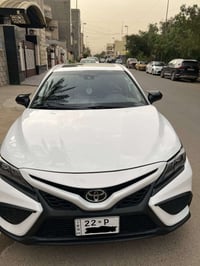 كامري 2023  SE مواصفات  بصمه-سلايت-رادار-كامره -تدفئه كشنات الاماميه-ك...