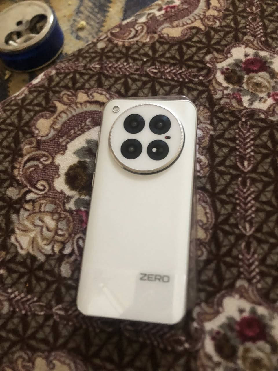 سلام عليكم جهاز البيع ام فنكس زيرو  40 متعرف بهن. روح بحث  وشوف سعرو  275 يرهم مروس ومطور مكاني كياره رقمي. ***********
