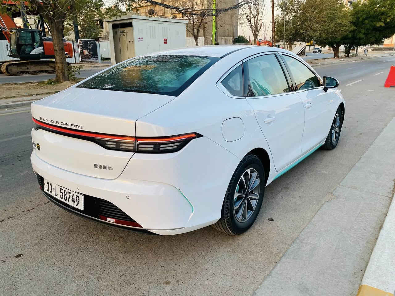 السلام عليكم BYD دستروير رقم بغداد بأسمي ماشيه 41.000 المواصفات معروفه السعر 18.750 مليون داخل فيروزي جلد ولد مخفي مكاني بغداد ***********
