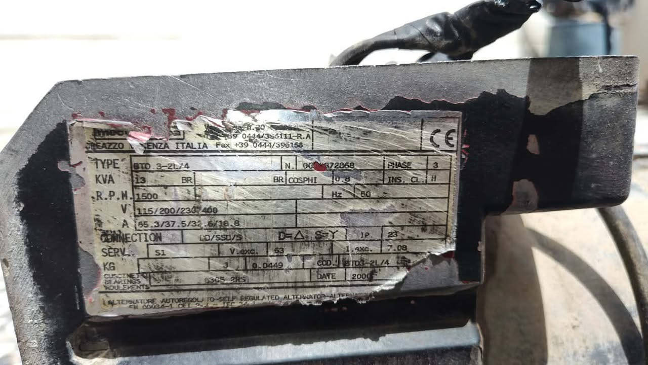 السلام عليكم 
مولدة للبيع نوع ينمار 3 بستم وراس توليد13 كيفي ثري فيز 
المولدة شغالة ومبدل بيها داينمو جديد وبم تفصيخ والبم قديم موجود وياها خــلي سعر بما يرضي اللّٰـه


**إذا كنت صاحب هذا الإعلان وتريد حذفه لأي سبب، رجاءا أرسل رسالة إلى الدعم الفني**