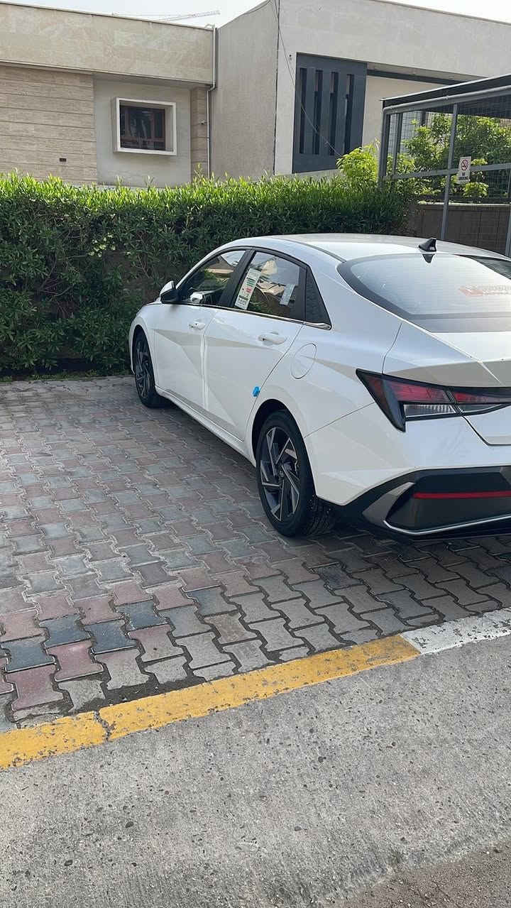 النتره تجميع السعر 112 وبيها مجال
بيها 3 صبغ وربع او ثني تبديل بلادي نفس الون مال تفضيخ شرط شرط بدون لا دواخل ولا ضرر قوي فقط شي كلشششش سخيف وبسيط موديل 24 
مكاني بغداد  فقط بيع  ماشيه 48 تقريبا 
مكفوله من كلشي فقط الي ذكرته فقط 
***********
