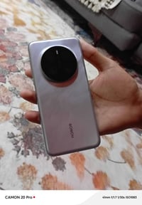 جهاز HONOR Magic 7Pro جهاز نضيف كلش  استخدامه شهر و نص جهاز مع ملاحقات...