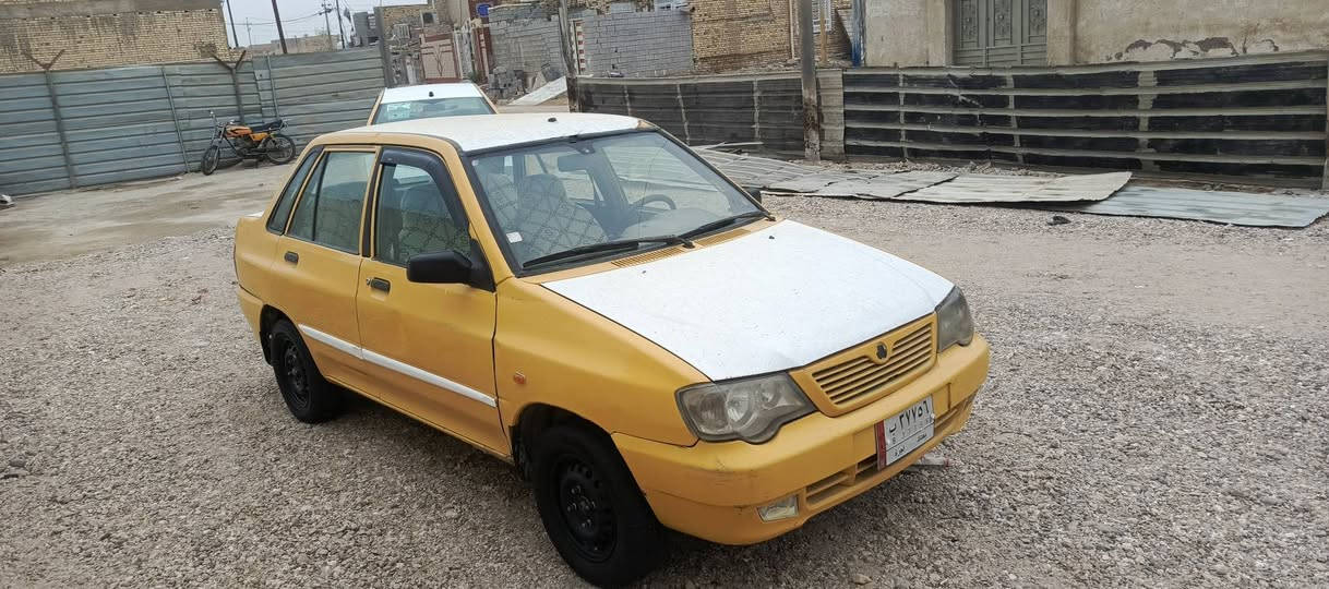 سلام عليكم شباب سياره سايبه دمعه للبيع موديل 2011 بدون راعي للبيع كوم حديد سنويه لحد شهر 4 تنتهي سعر 15 وبيه مجال *********** العماره حي العسكري
