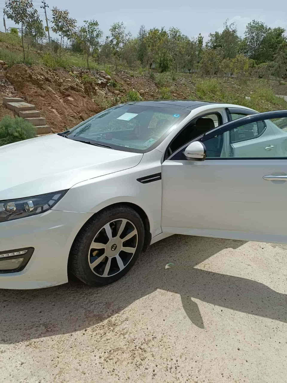 السلام عليكم شباب اوبتمه امريكي للبيع ٢٠١٣ فول مواصفات بصمه فتحه تبريد ثلج تدفه السياره كامله مابيه اي نقص المكينة مفتوحه مبدل بيه كازكيت بيه قطع صبغ موضح بصوره بدون ضرر داخلي السياره مكانه بابل ابي غرق رقم بغداد محدث جديد السعر ١٢٠ وبيه مجال للشراي للستفسار تصل. ع الرقم *********** بيه واتساب
