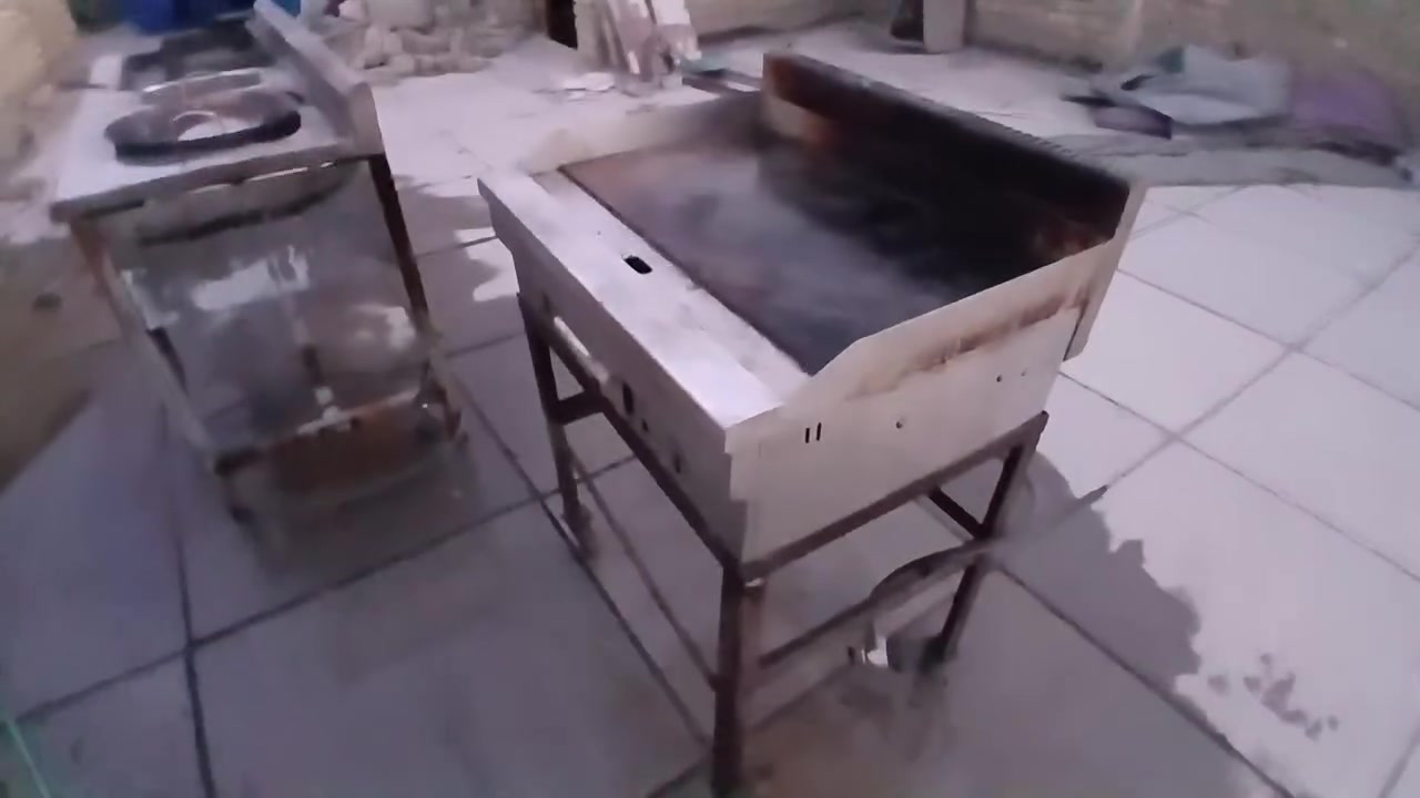 سلام عليكم كرل بركر العدد ٢يشتغل مطعم موكب وشراي يخابر ويدلل ***********
