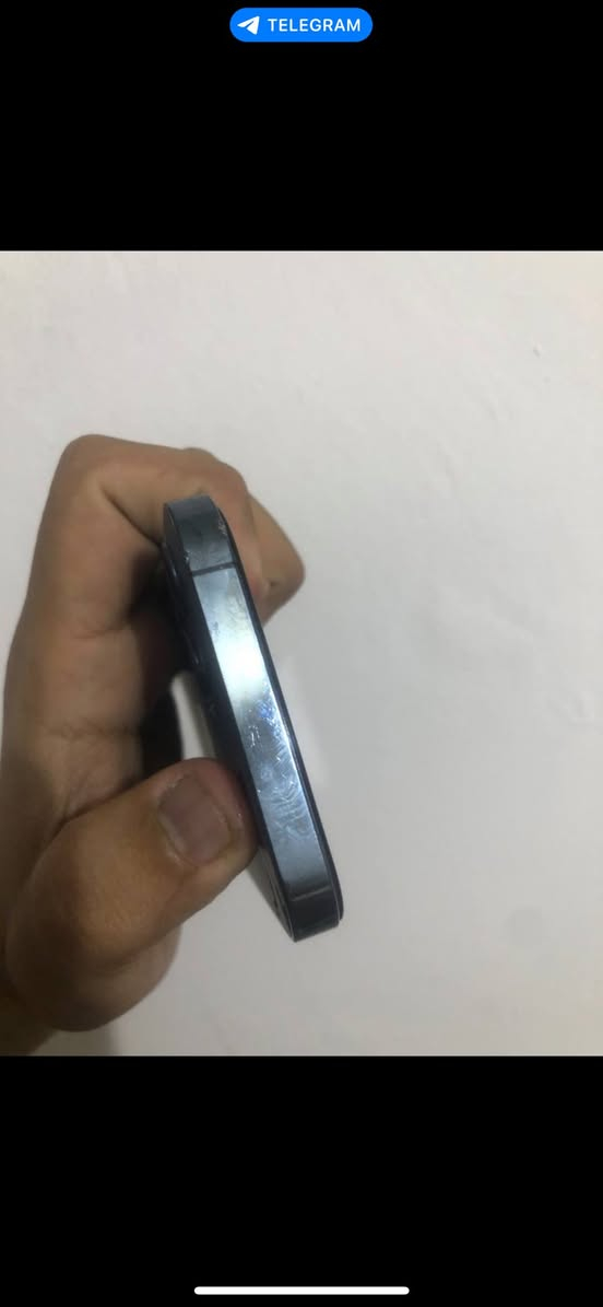 آيفون ١٢ برو الجهاز  كلشي مامبدل بي تفحصة باي مكان الجهاز بي فطر وحدة بل كلاسة مو بل شاشة و الحاكية مالت الاتصال عاطلة 
السعر 325 وبي مجال 
مكاني بغداد ***********
