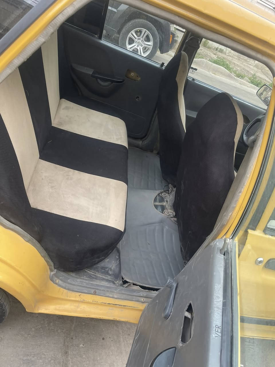 السلام عليكم عندي موديل 2013 سياره خير من الله كير محرك جدد حداديه جديده بس باقيه ميزانيه مصفرهه هيئه وغرامه سنويه جديده سياره موجوده بل كاظميه موجود بس على رقم تلفون بس *********** سعر سياره 25 وبيهه مجال قليل تحويل ثاني يوم
