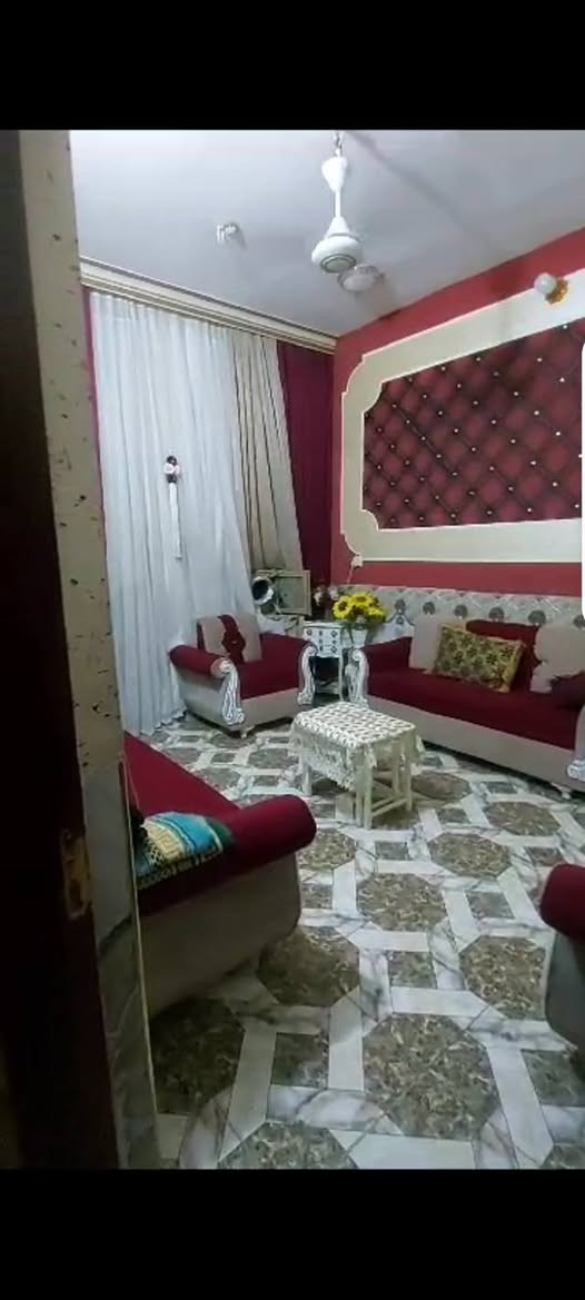 للبيع 
بالفلوجه /التاميم مشتمل 100mبناء 2013بلوك طابقين 3غرف نوم شارع 8mمستثمر ب450الف شهريا سعر البيع 120 نتفاوض ***********////***********
