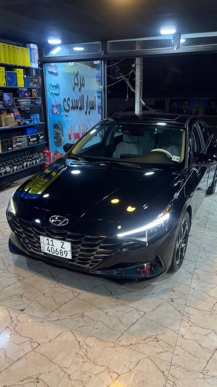 النترا هايبرد لمتد موديل 2023
فول1/1

رقم بغداد باسمي تحويل اي وقت اني مستوردها وصارلها تقريبا ٦ اشهر من دخلت تصليح قسم بالقران ارقه تصليح وكله اصلي
صور الحادث ويه المنشور موجودات 
ماشيه ٥٦ الف كيلو مو ميل
حادث جاملغ وبنيد بنيد مبدل اصلي نفس اللون فقط جاملغ صبغ 
(بارد جاملغ سائق)

مكفوله من الشواصي 

 مواصفات لمتد limited
١-بصمة تشغيل ابواب وصندوك. (بصمة ابواب لمس) 
٢-فتحة سقف ( سلايد روف ) 
٣-محرك 1.6
٤-كاميره  خلفية دوارة
٥-رادارات 360 درجة ( امامي جانبي خلفي ) تمنع التصادم الامامي والجانبي والخلفي
٦-التحذير عند فتح الباب 
٧-تحكمات ستيرن 4 جهات 
٨-دشبول شاشة 4 وضعيات للعدادات
٩- 3 وضعيات قيادة ( عادي سبورت ذكي ) 
١٠- مثبت سرعة ذكي ( التحذير عند مغادرة المسار )
‏١١-Auto Hold التوقف لفترات قصيرة
١٢-الهاند بريك بصمة
١٣-شاشة بلازمة حجم كبير لمس تدعم نظام الابل كار بلي والاندرويد اوتو بدون كيبل يربط التلفون واير ليس و GPS  
١٤-شحن واير ليس 
١٥-ويل كب ١٧ مميز 
١٦-نظام الصوت Bose عدد السماعات 8 
١٧-تشغيل عن بعُد 
١٨-اشاير بال مري
١٩-اضواء ترحيب عند الاقتراب 
٢٠-لايت لد 3عدسات وسكنات لد 
٢١-كشنات جلد ابيض ملكي السايق كهرباء 
٢٢-نقطة عمياء
٢٣-تدفئة/ تبريد بالكشنات
٢٤- لد متغير الالوان 12 لون على طول الدشبول
٢٥- كير اوتماتيك و S عادي
٢٦-تحديد مسار وقيادة ذاتية  ورادار امامي 
٢٧- مانع انزلاق
العنوان بغداد ساحة عدن او الاسكان ***********
***********
السعر ١٤٨ وبيها مجال بسيط اخوان كلشي اكو بالسوك تحصل حتى ب ١٣٠
