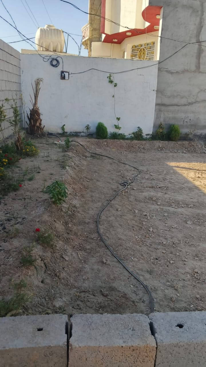 يوجد قطعه ارض لل البيع المساحه 250 متر طابو زراعي سند 25 الموقع شارع المضيف قرب مجمع الرحاب
***********
