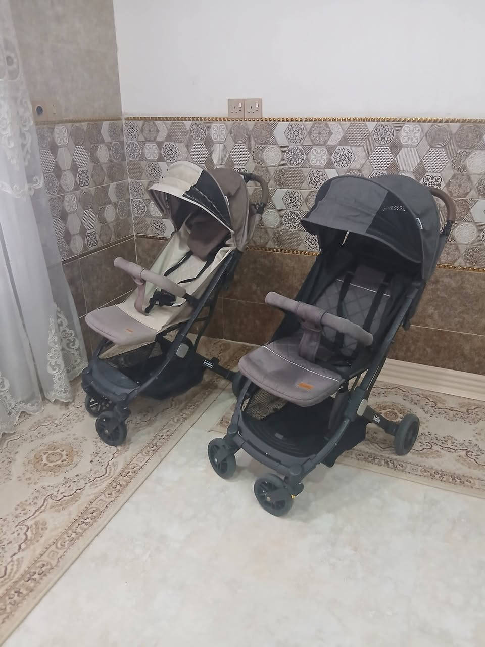 عربانە للبیع رصاصی ب40 واکع اسپرنگ منها بس ماعدها مشکلە وبیجی 45 کرکوک سرچنار ***********

