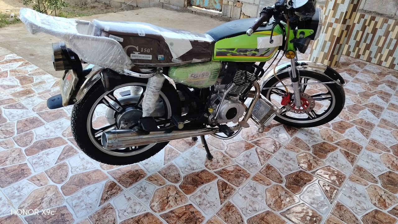 سلام عليكم
دراجه سيفان للبيع موديل ٢٣ شكل 2024 كهربائي كله شغاله زوج تايرات جديد  محرك وضع شركه أوراق اصولي سعر 650 وبيه مجال الطيبين مكاني ديالى دل عباس سراجق هاذ رقمي *********** واتساب 🥷🤍
