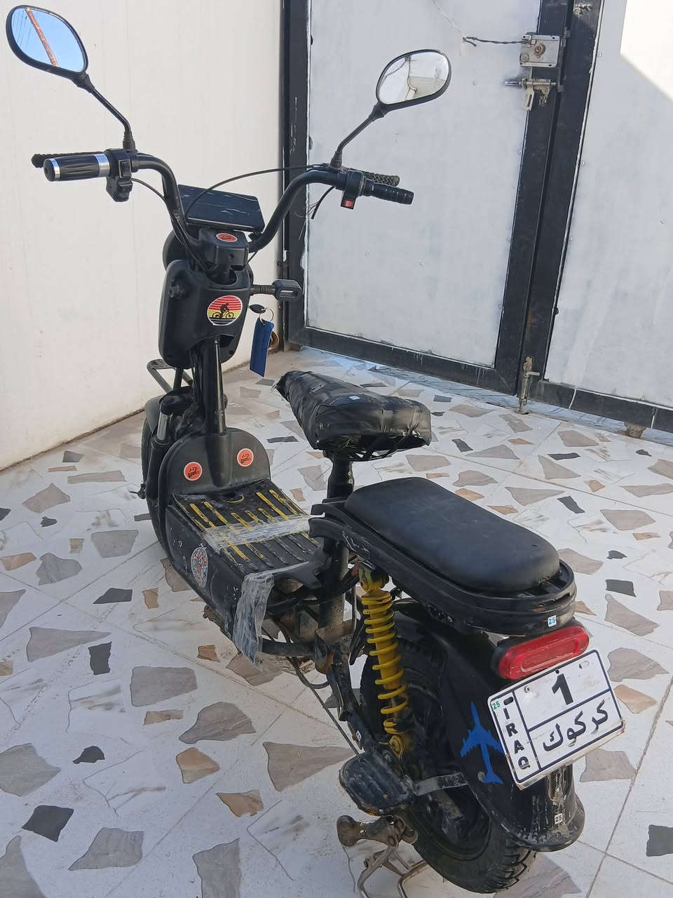 دراجه شحن للبيع حجم ١٤ لون اسود لايتات و اشاير و هورن شغال و ٣ كير سرعته ٤٠ شاشه ايباد و سويج ٣ نسخات مكان كركوك فيلق سعر مناسب ب ٧٥ قفل🔐استفسار رقم ***********
