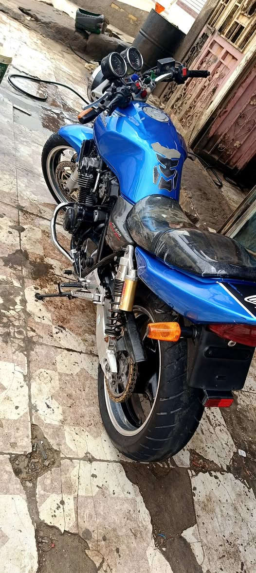 س ع شباب دراجه سيبي فور جيل ثاني هايبر 16ولف دراجه مسويله دامه كامله بلكات انجيكي زنجيل دهن كله موتل دراجه ما متعوبه الله شاهد دراجه كفاله سعر واحد800بيه مجال بصيط رقمي***********
