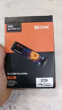 هارد SIIX  جديد وشرط اصلي  2TB Read speed =7357MBS up to متوفر توصيل 0...