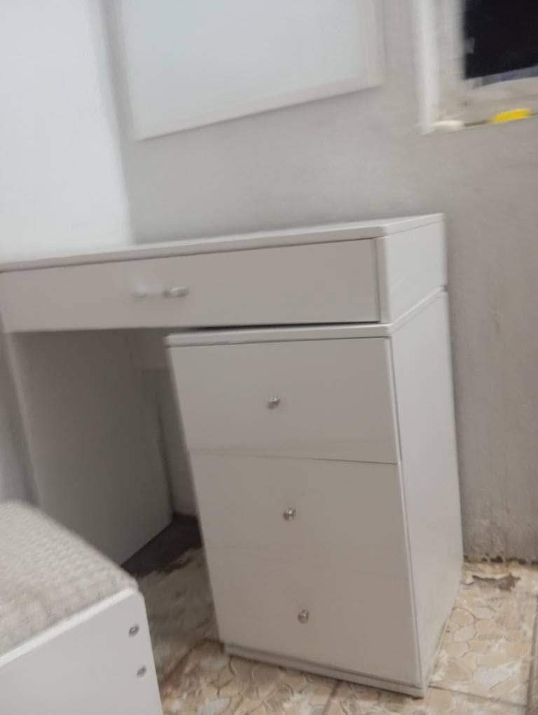 ‎ميز تواليت صغير جديد للبيع متكون من 4 قطع‎ عمارة, ميسان


**إذا كنت صاحب هذا الإعلان وتريد حذفه لأي سبب، رجاءا أرسل رسالة إلى الدعم الفني**