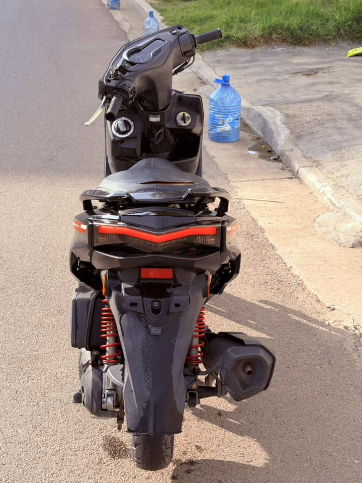 سلام عليكم دراجه سكنس شمعه مزاد ياباني الدراجه بلاديه اي نقص مابيه مكفوله الدراجه شلعه معدل نضيفه عنوان الاعظميه سعر2250وبيه مجال رقمي ***********
