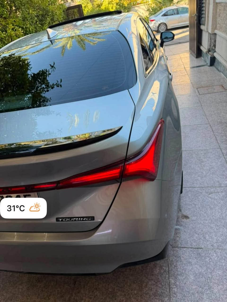 السلام عليكم

Toyota avalon 2022 
 

اعلى فئة فول مواصفات وارد امريكي والسيارة رقم بغداد بأسمي 

ماشية 53 

محرك V6 سلندر 

فتحة سقف-

كراسي خزن ميموري-

مقاعد الأمامية تدفئة وتبريد-

مقاعد خلفية تدفئة-

ستيرن تدفئة-

شاشة تدعم الApple car play-

نظام صوتي سماعات JPL-

رادار امامي وخلفي وجانبي-

تحذير مغادرة المسار-

كامرات 360-

المصابيح Led-

عرض السرعة والمعلومات عله الزجاج-

 الأمامي (Head-Up Display)

حساسات امامية وخلفية-

شاحن لاسلكي-

كشنات كهرباء 

وبعد بيها هواي مواصفات

ضررها مثل ما موضح بالصورة

وصور الحادث موجوده 

السيارة راجع ايرباك ستيران ستتم

مكان السيارة بغداد العامريه 

السعرر 25  

رقم التواصل.      ***********
