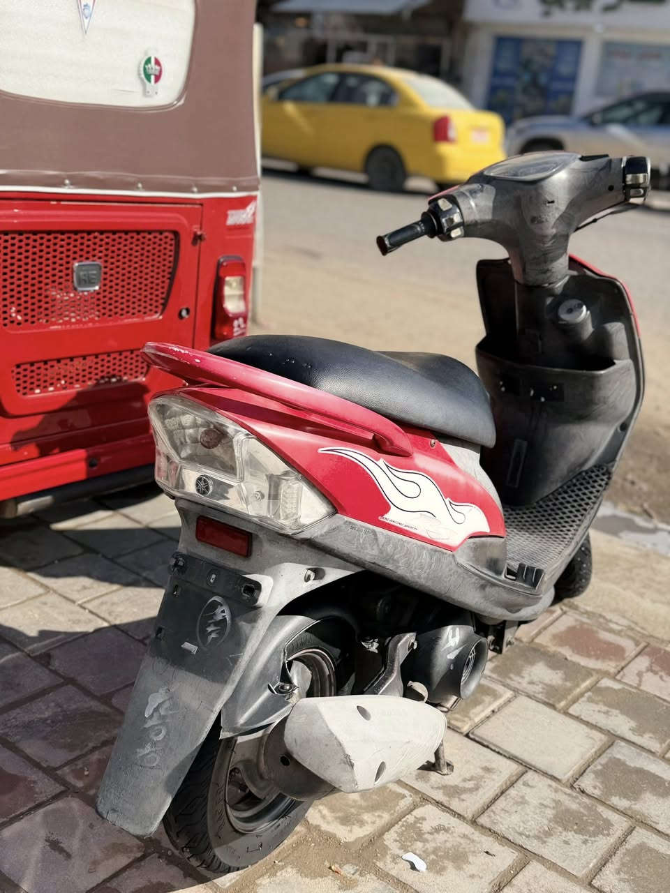 سلام عليكم دراجه ماكس لبيع بلاديه برغي واحد ممفتوح بيها بلحقيقه بعد احلا اينقص مابيها ختم واحد 
***********
