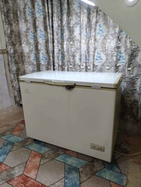 ثلاجة • للبيع • أجهزة منزلية