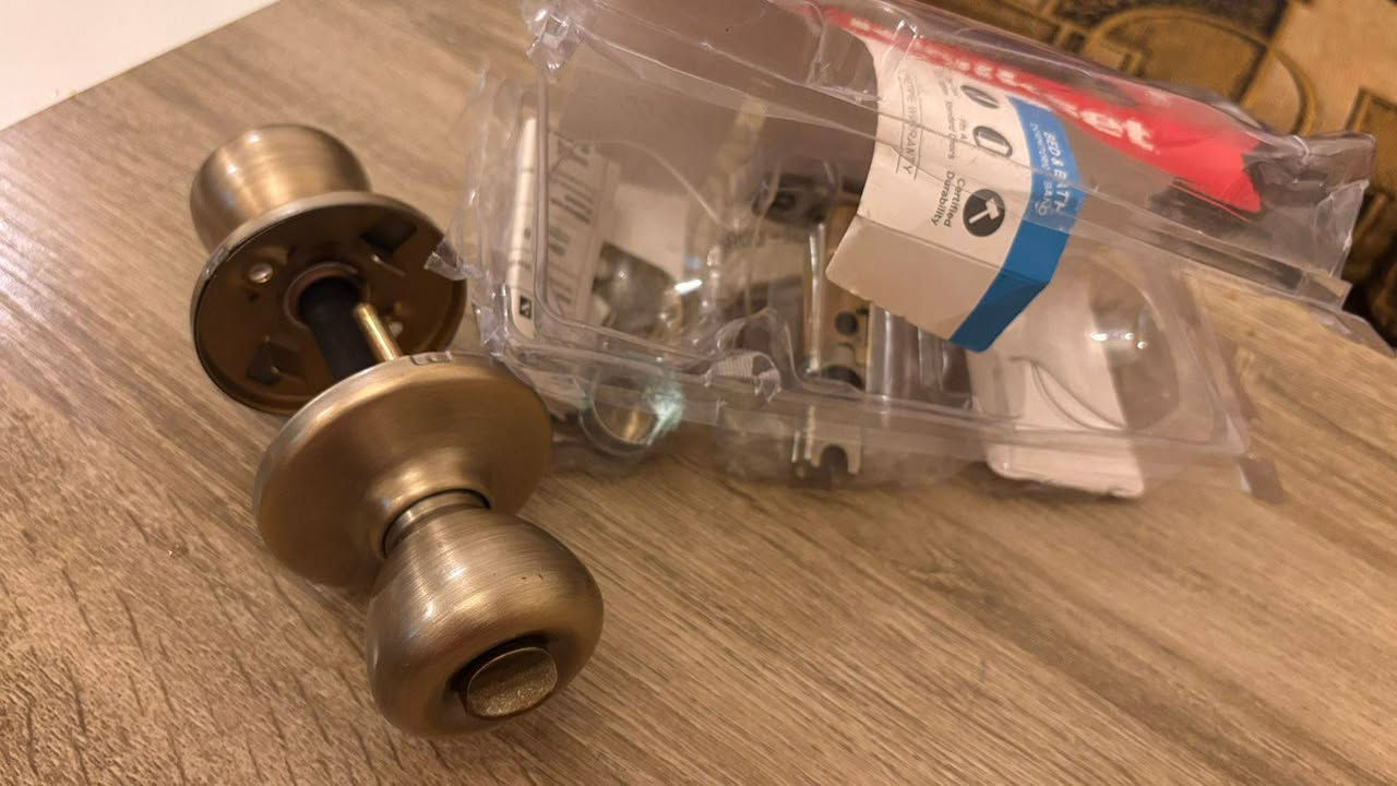 ايدين ابواب نحاس وبرونز السعر 15 دينار منهي للاستفسار رقم 0789156784


**إذا كنت صاحب هذا الإعلان وتريد حذفه لأي سبب، رجاءا أرسل رسالة إلى الدعم الفني**