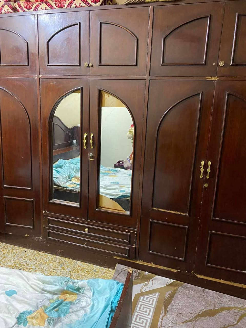 للبيع غرفه تسكام صاج اولي 6 قطع  نضيفه مابيه ضرر بس تحتاج صبغ بيع مستعجل مكان النجف


**إذا كنت صاحب هذا الإعلان وتريد حذفه لأي سبب، رجاءا أرسل رسالة إلى الدعم الفني**